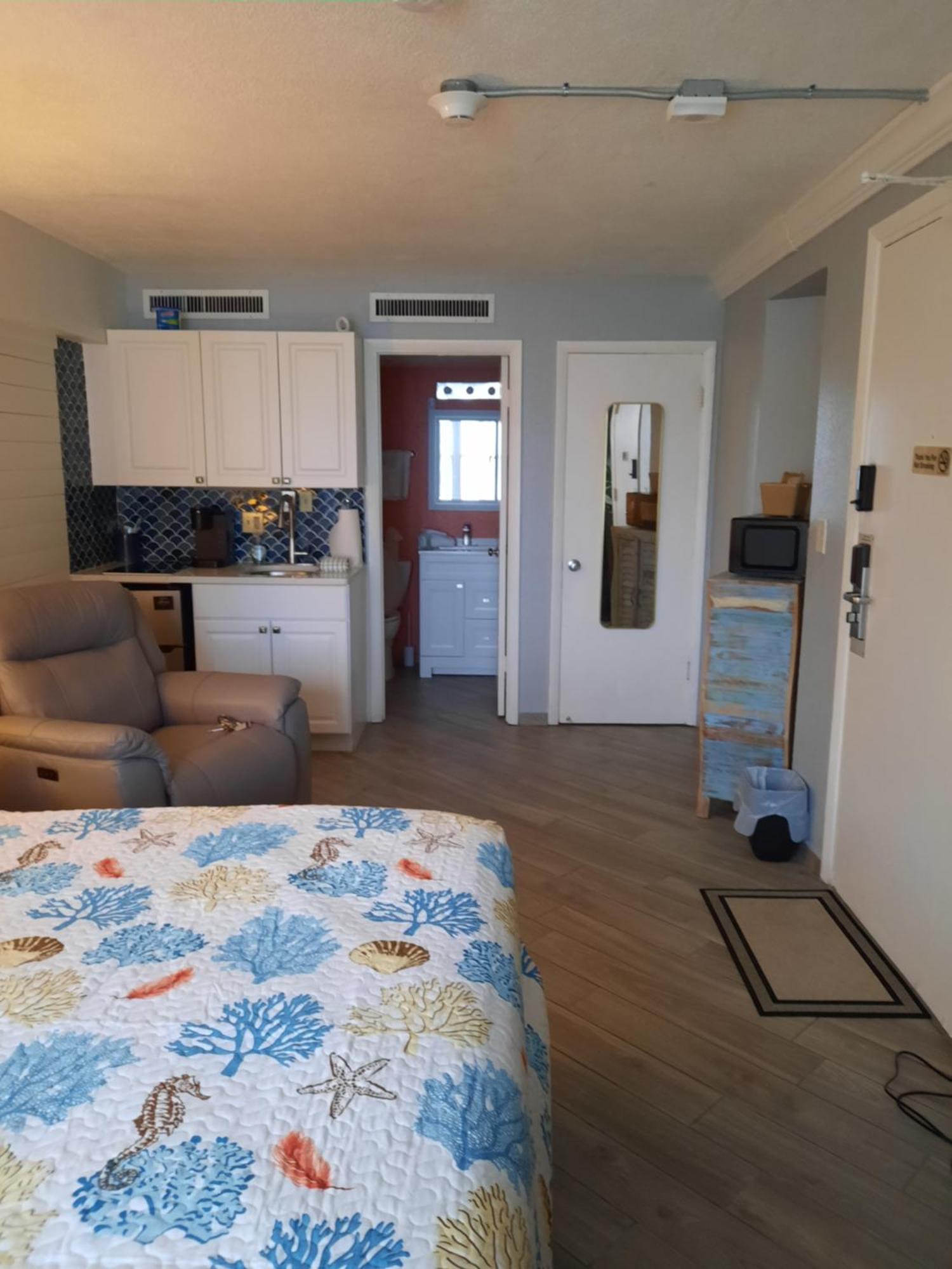 Daytona Beach Hawaiian Inn Daytona Beach Shores Bagian luar foto